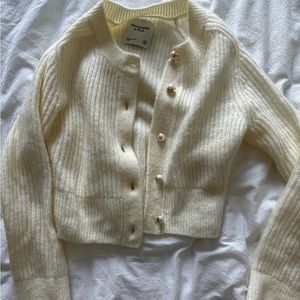 Abercrombie cardigan